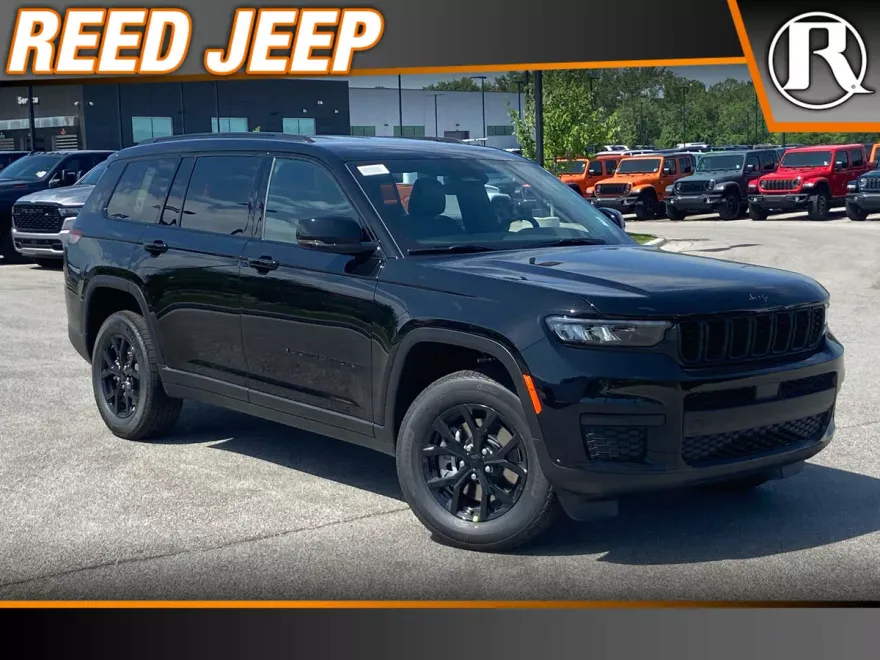 2025 Jeep Grand Cherokee Altitude photo 1