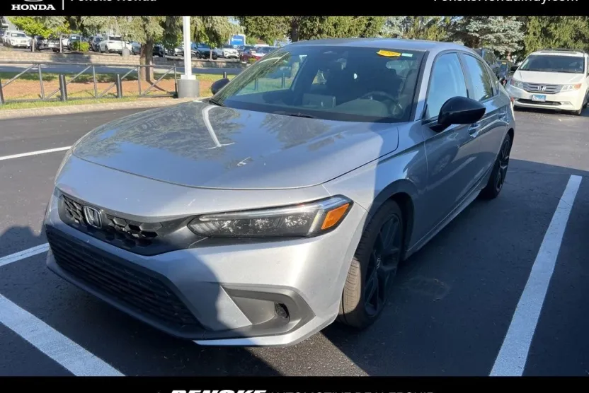 2023 Honda Civic Hatchback Sport photo 1