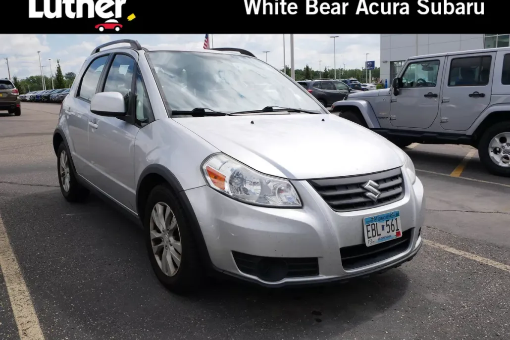2013 Suzuki SX4 photo 1