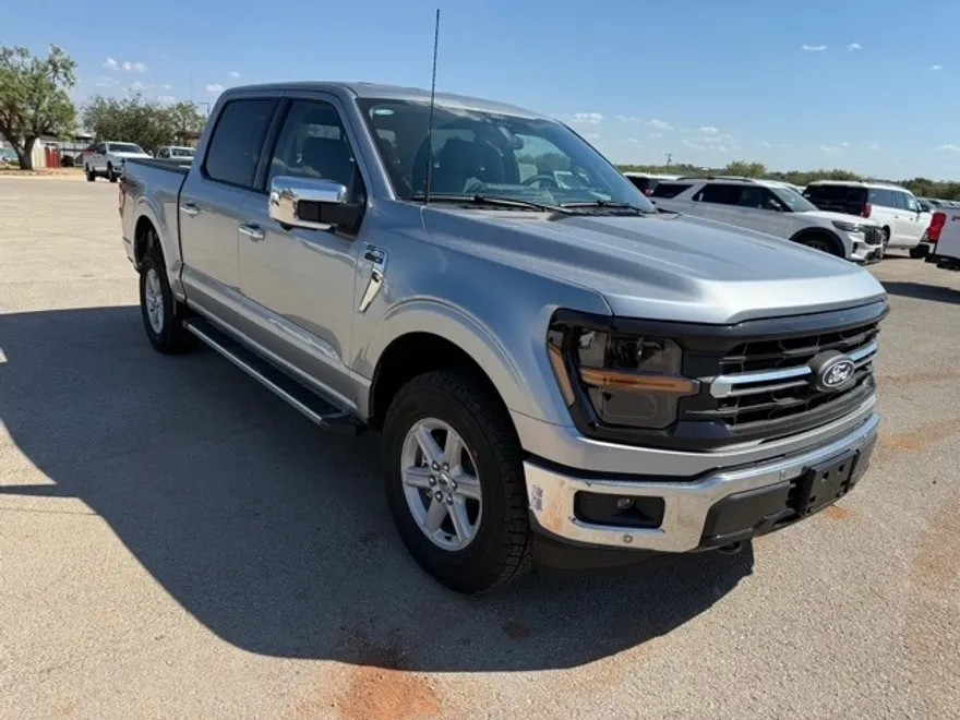 2025 Ford F-150 XLT photo 1