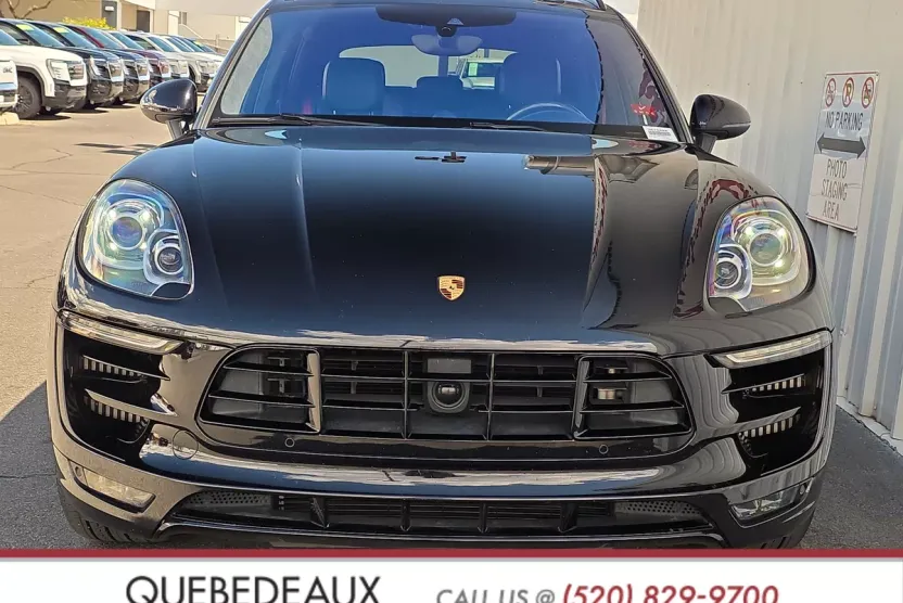 2015 Porsche Macan Turbo photo 1