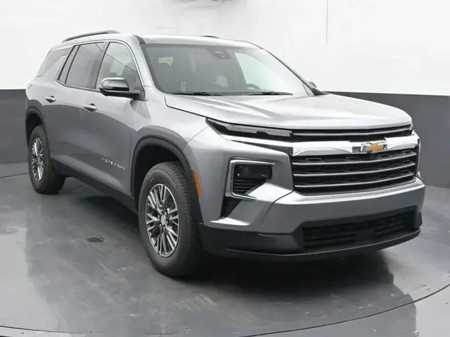 2026 Chevrolet Traverse 1LT photo 1