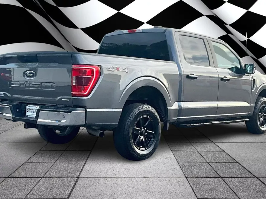 2022 Ford F-150 XL photo 1