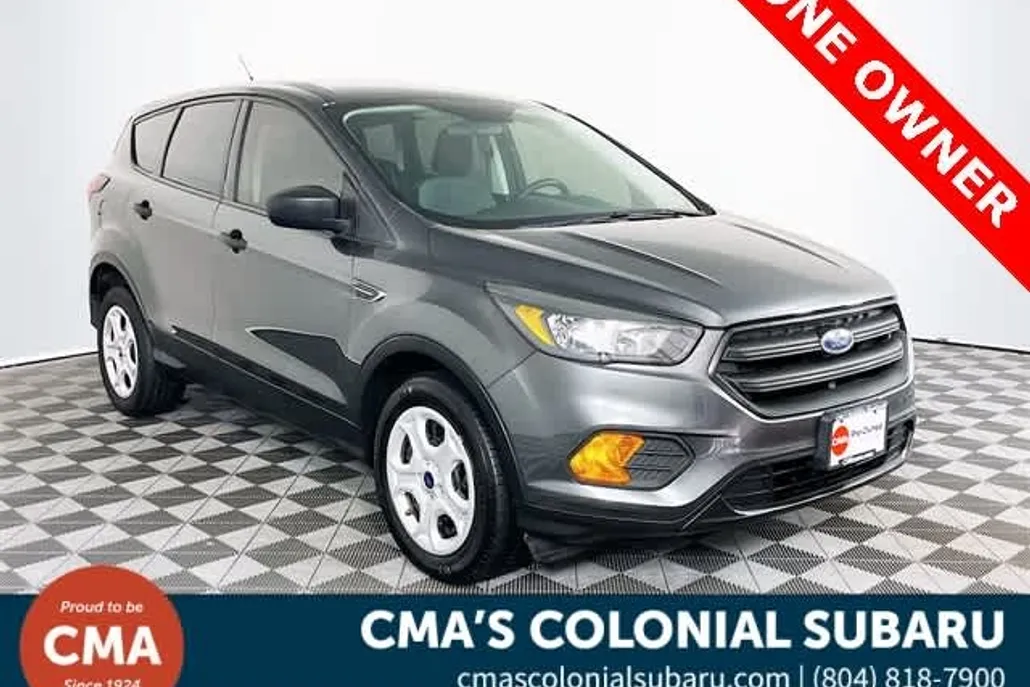 2019 Ford Escape S photo 1