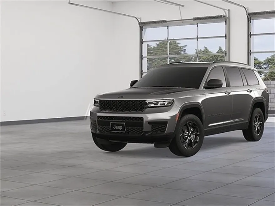 2025 Jeep Grand Cherokee Altitude photo 1