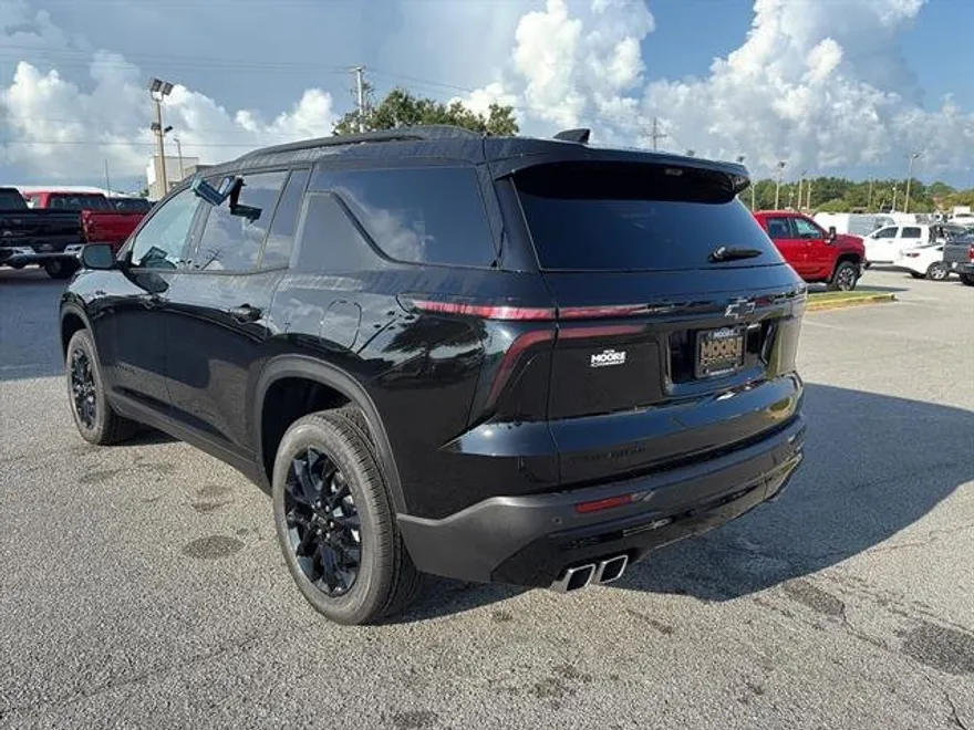 2026 Chevrolet Traverse photo 1