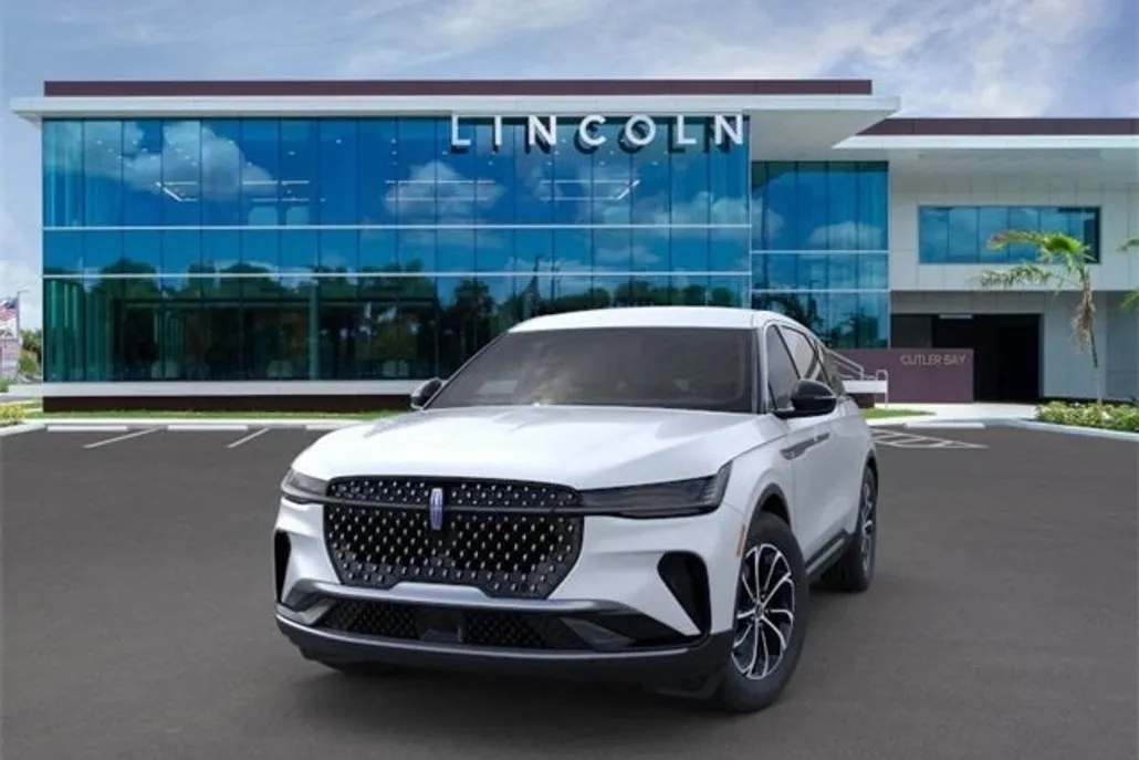 2025 Lincoln Nautilus Premiere photo 1