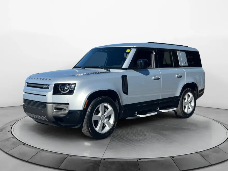 2023 Land Rover Defender 130 X-Dynamic SE photo 1