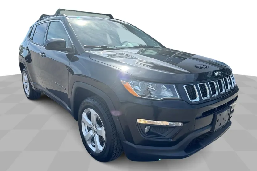 2018 Jeep Compass Latitude photo 1