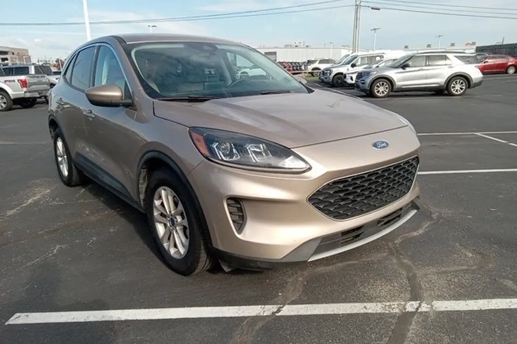 2021 Ford Escape SE photo 1