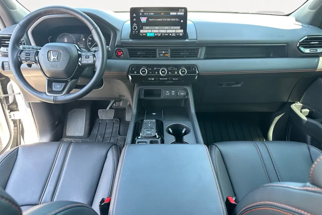 2025 Honda Pilot TrailSport photo 1