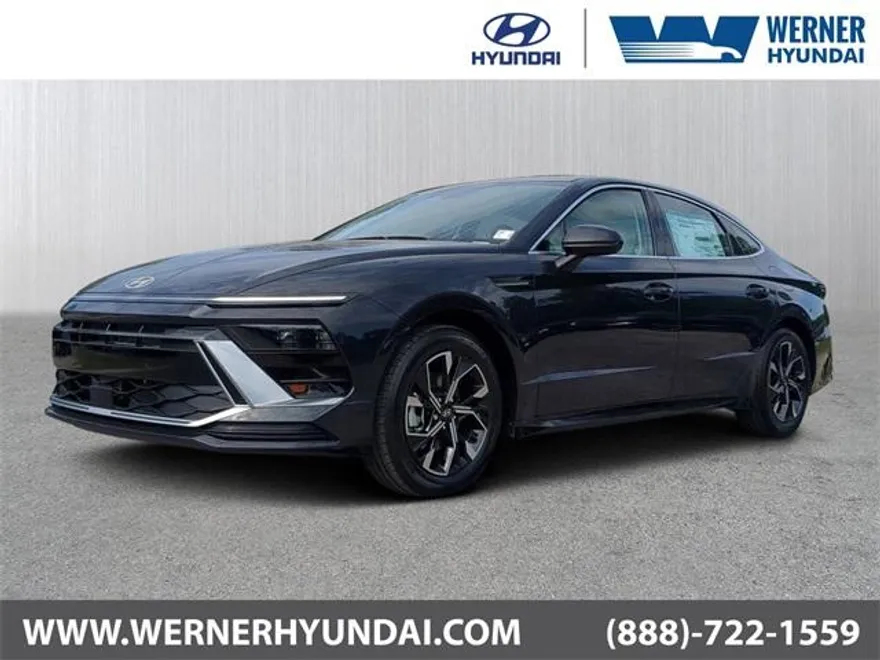 2025 Hyundai Sonata SEL photo 1
