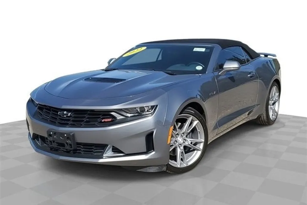 2022 Chevrolet Camaro LT1 photo 1