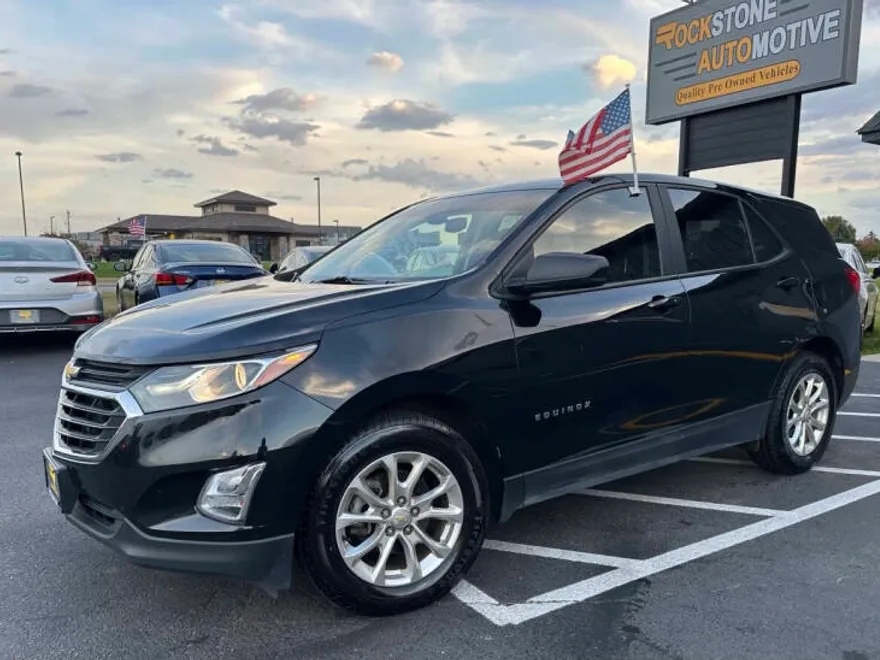 2020 Chevrolet Equinox LS photo 1