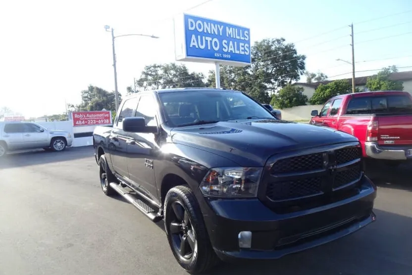 2018 Ram 1500 Express photo 1