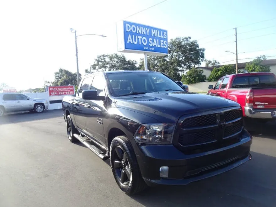 2018 Ram 1500 Express photo 1