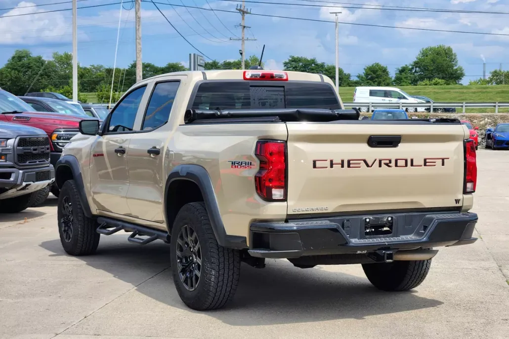 2024 Chevrolet Colorado Trail Boss photo 1
