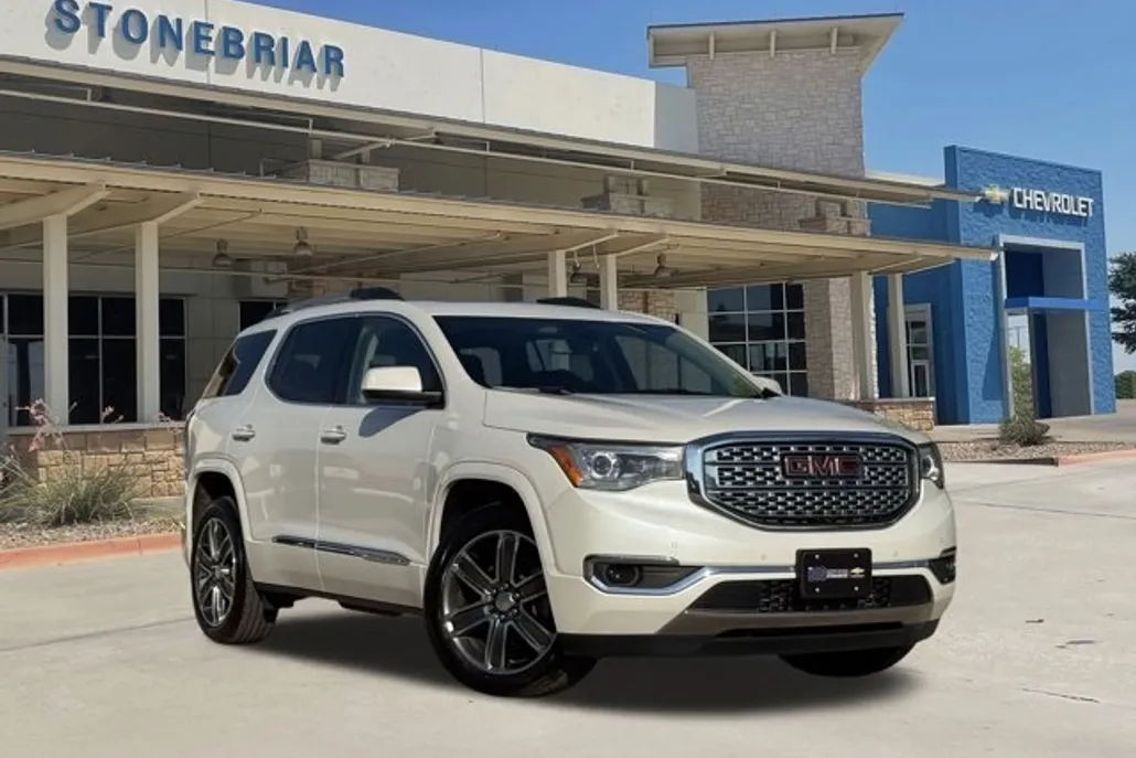 2019 Gmc Acadia Denali photo 1