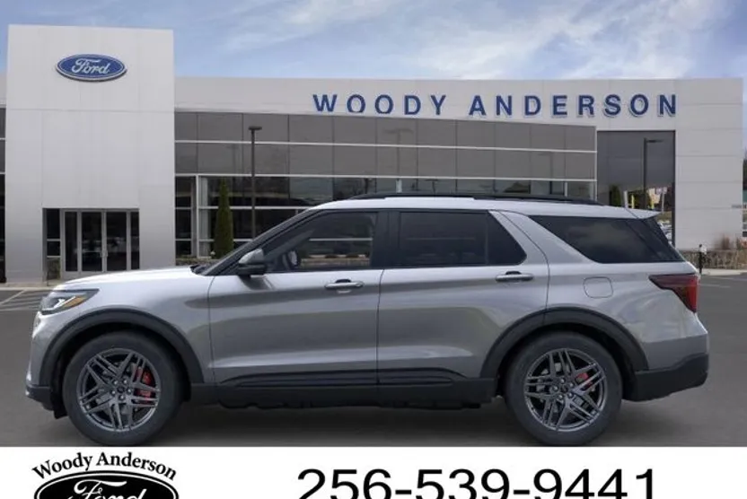 2025 Ford Explorer ST photo 1