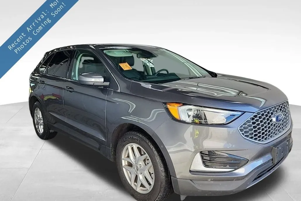 2024 Ford Edge SEL photo 1