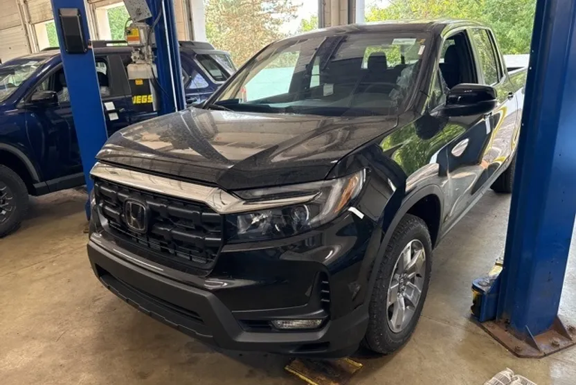 2025 Honda Ridgeline RTL photo 1