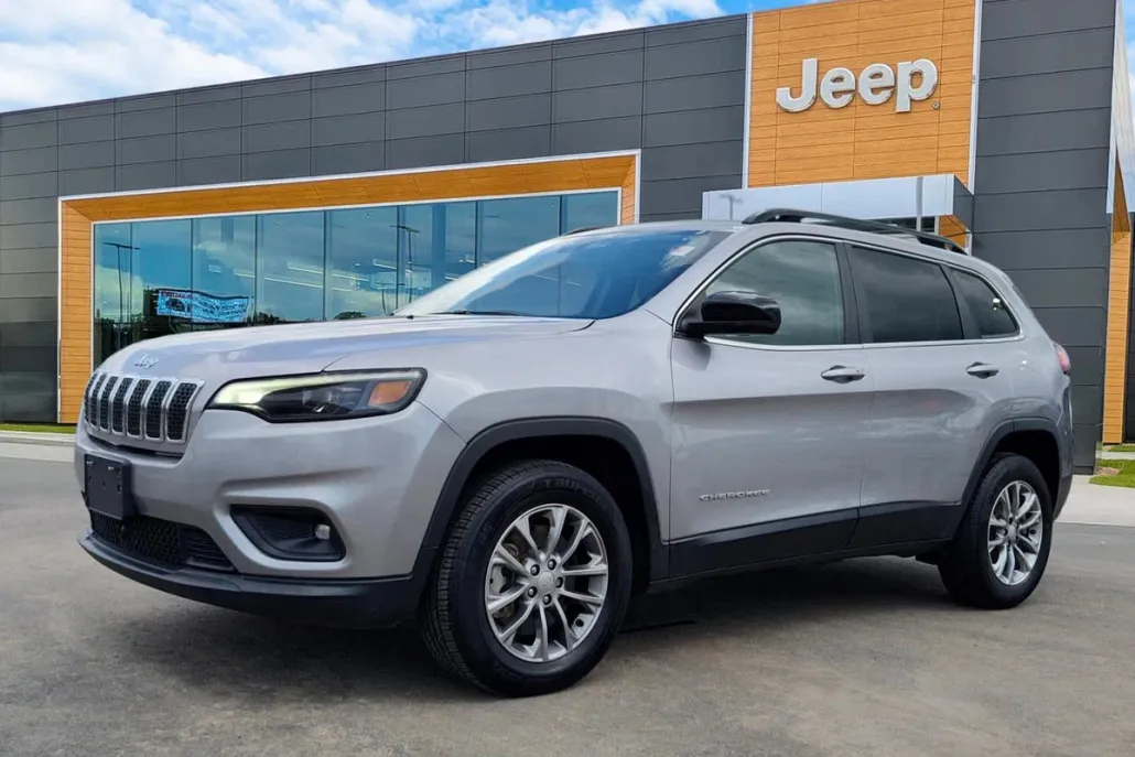 2022 Jeep Cherokee Latitude Lux photo 1