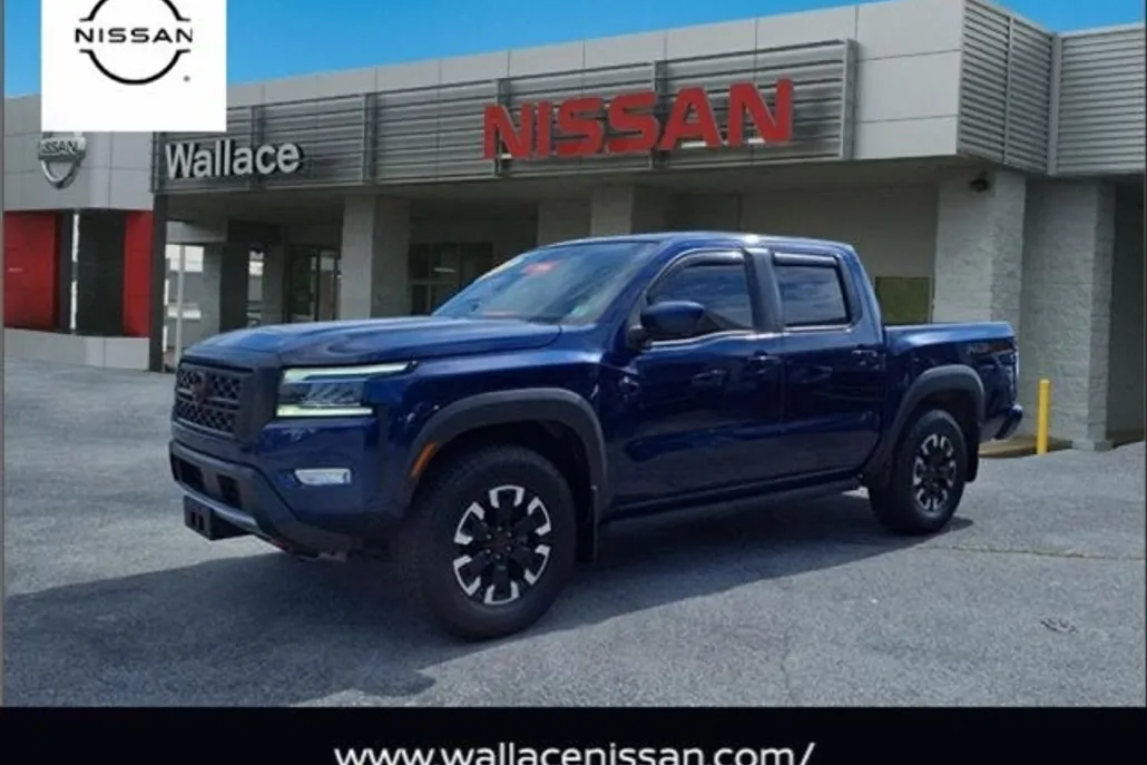 2022 Nissan Frontier PRO-4X photo 1