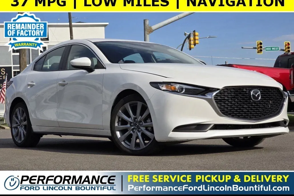 2023 Mazda Mazda3 2.5 Select photo 1