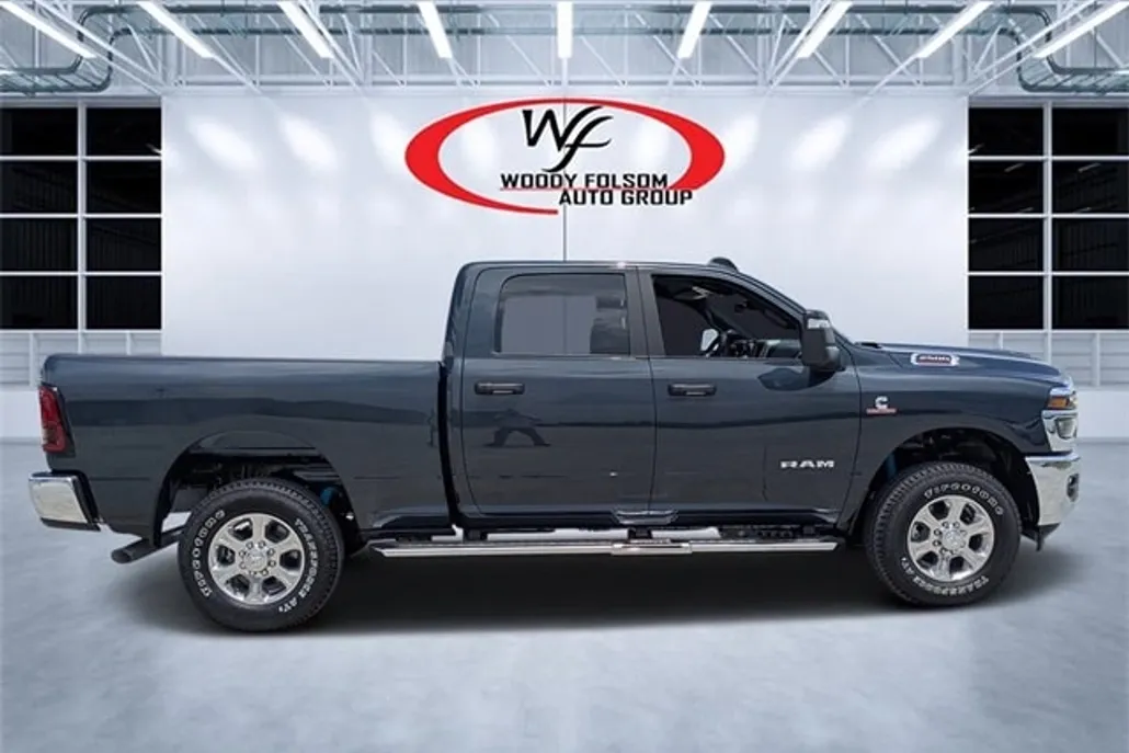 2025 Ram 2500 Big Horn photo 1