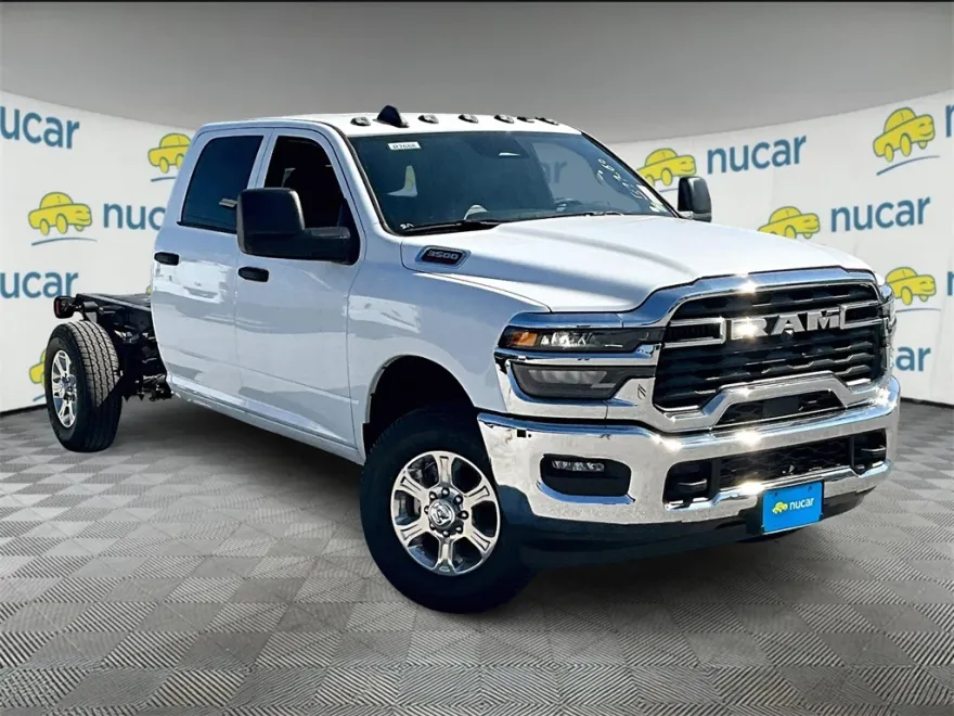 2025 Ram 3500 Tradesman photo 1