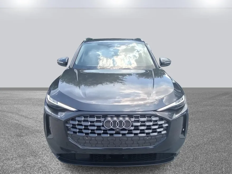 2025 Audi Q5 Premium Prestige photo 1