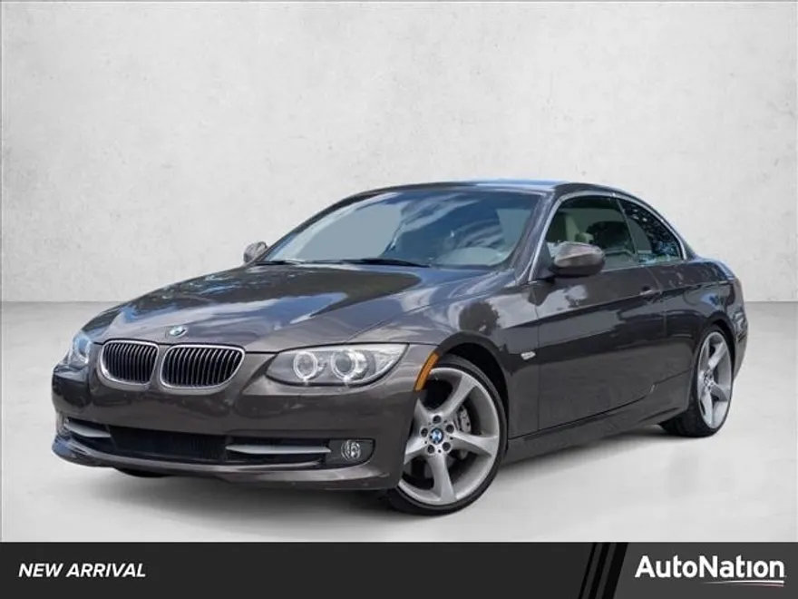 2011 Bmw 335i 3-Series photo 1