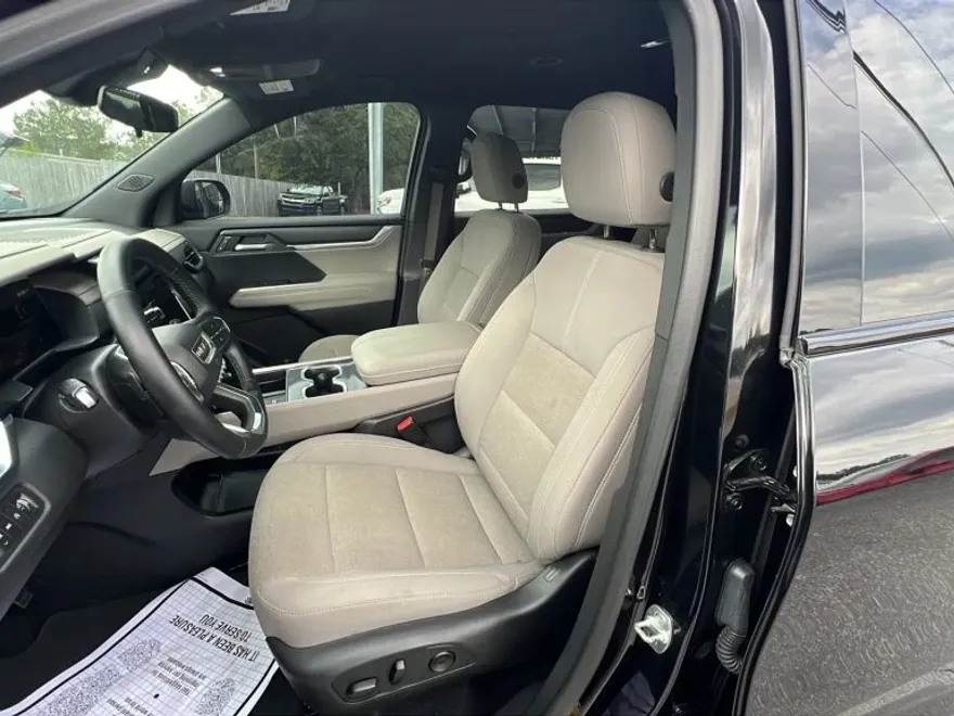 2025 Gmc Acadia Elevation photo 1