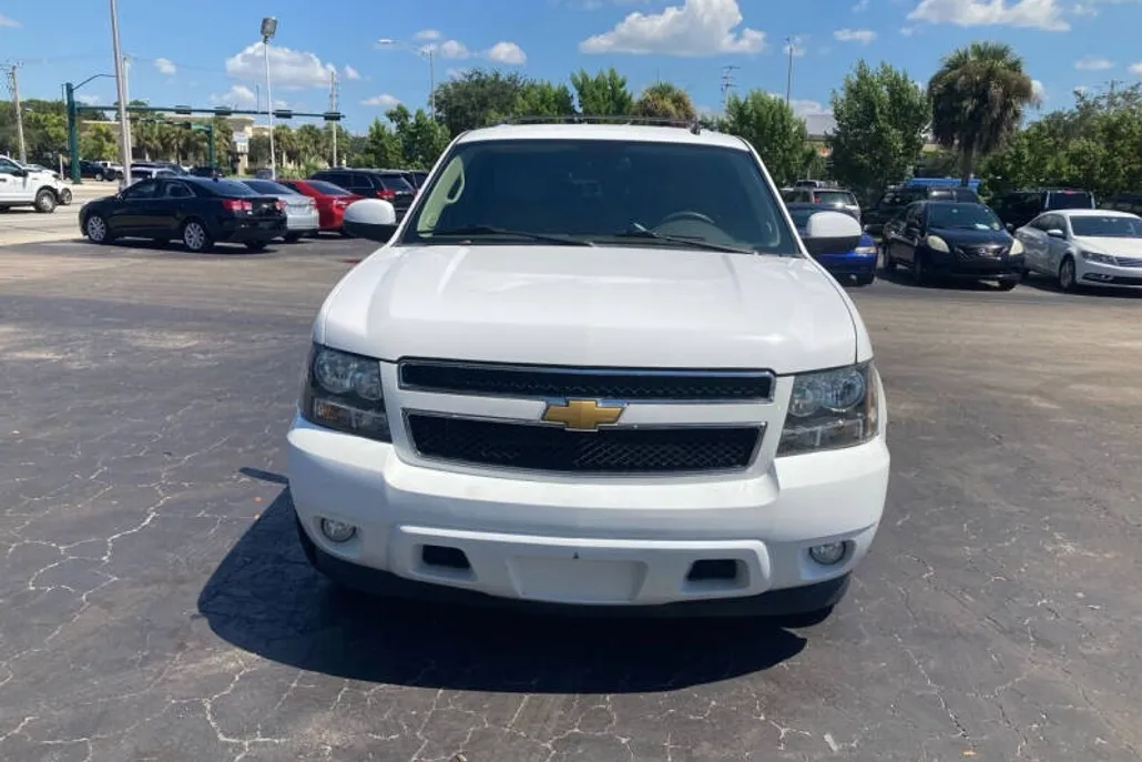 2014 Chevrolet Tahoe LT photo 1