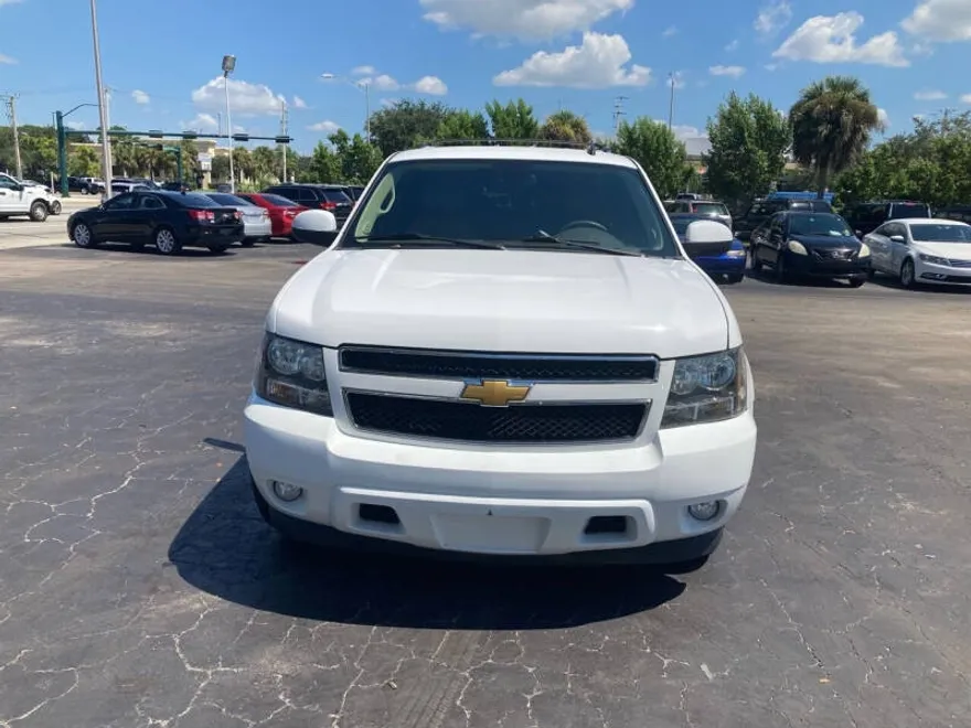 2014 Chevrolet Tahoe LT photo 1