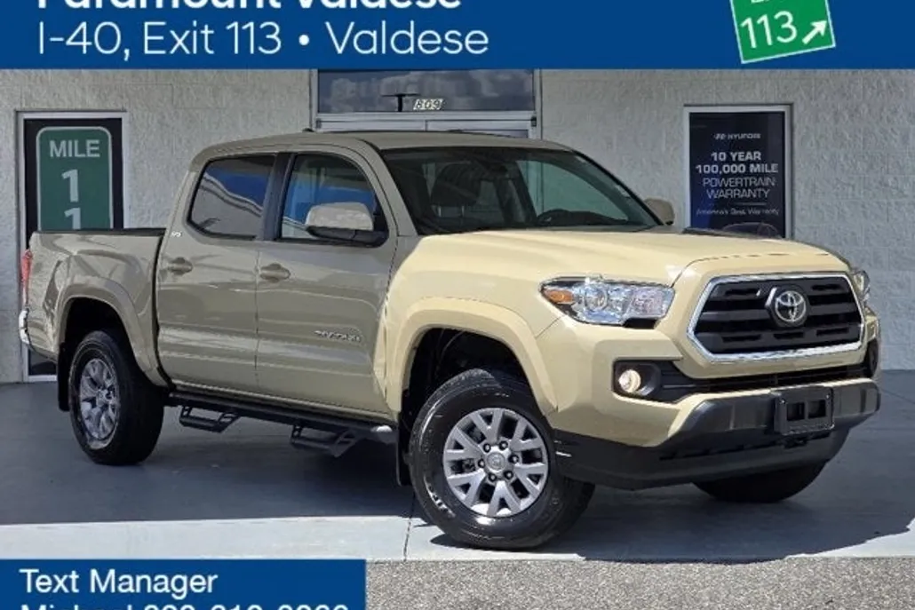 2019 Toyota Tacoma 4x4 SR5 photo 1