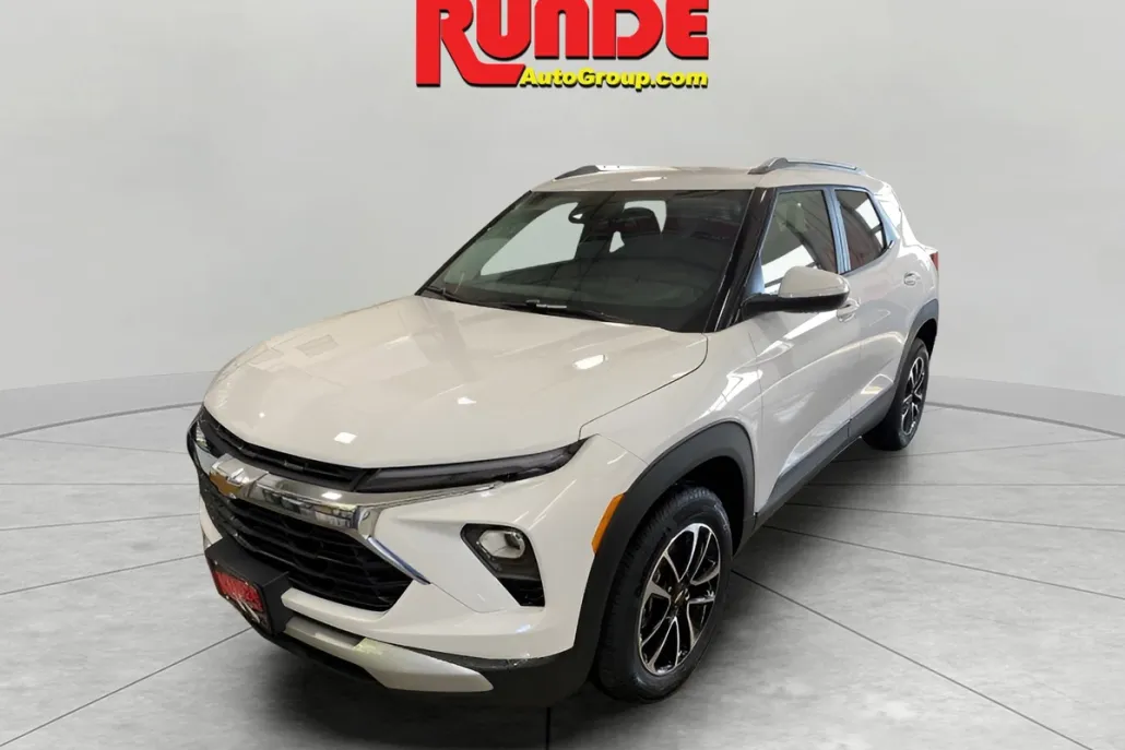 2026 Chevrolet Trailblazer LT photo 1