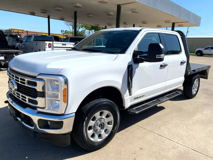 2023 Ford F-250 XLT photo 1