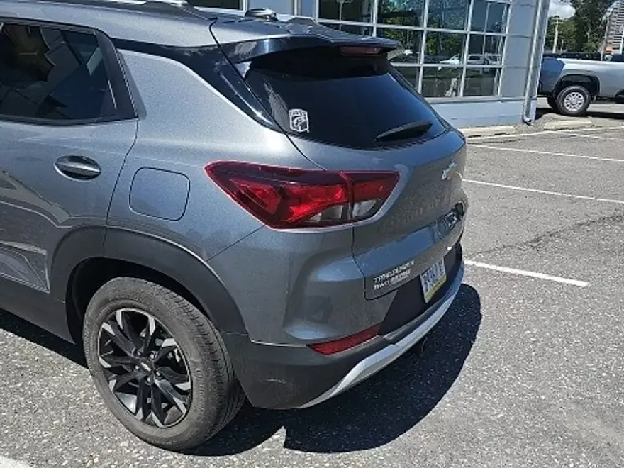 2022 Chevrolet Trailblazer LT photo 1