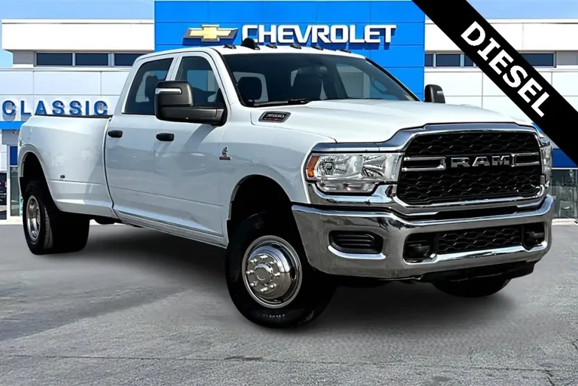 2024 Ram 3500 Tradesman photo 1