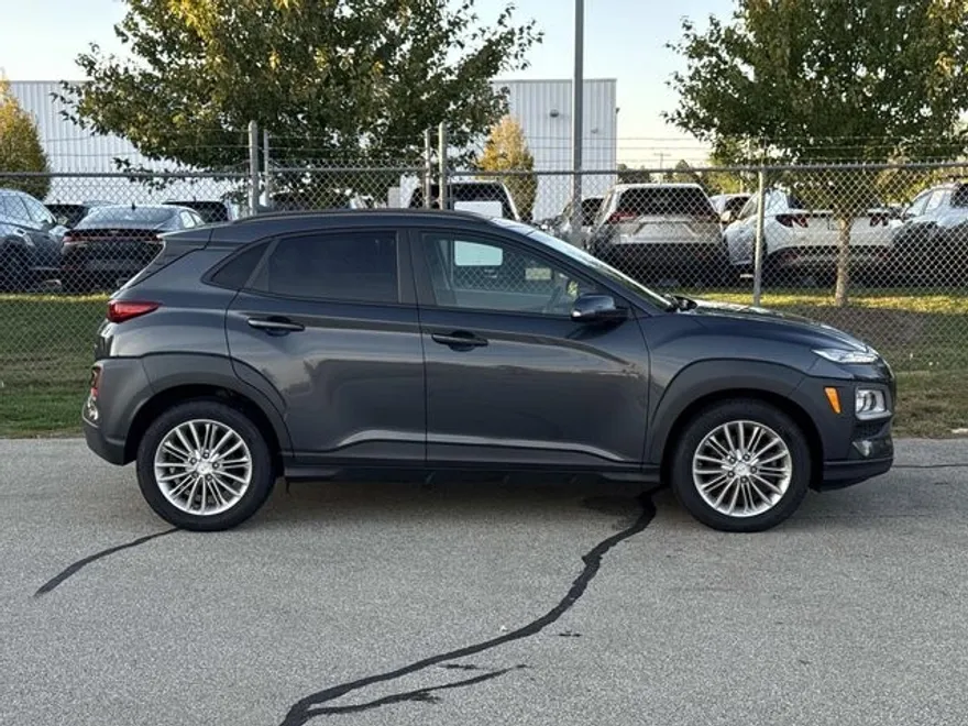 2020 Hyundai Kona SEL Plus photo 1