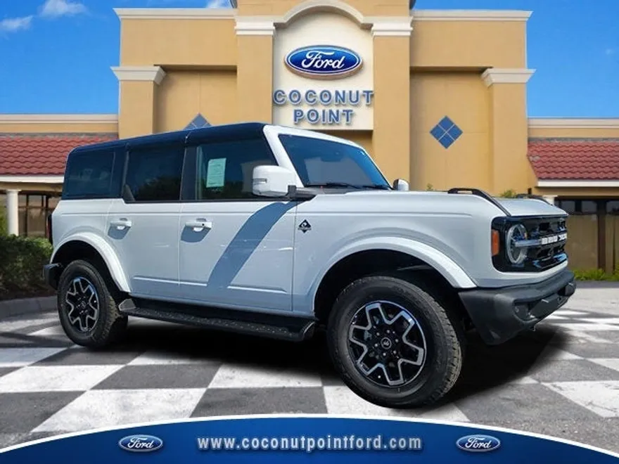 2025 Ford Bronco Outer Banks photo 1