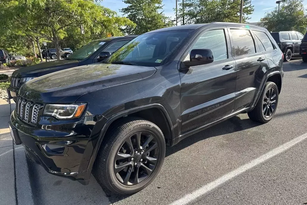 2022 Jeep Cherokee Laredo X SE Altitude photo 1