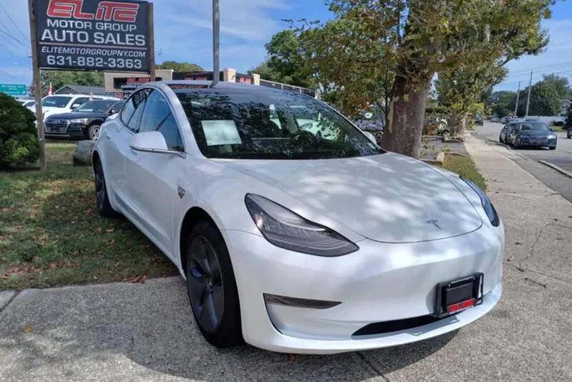 2020 Tesla Model 3 Long Range photo 1