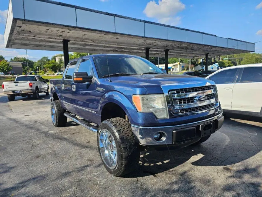 2013 Ford F-150 XLT photo 1
