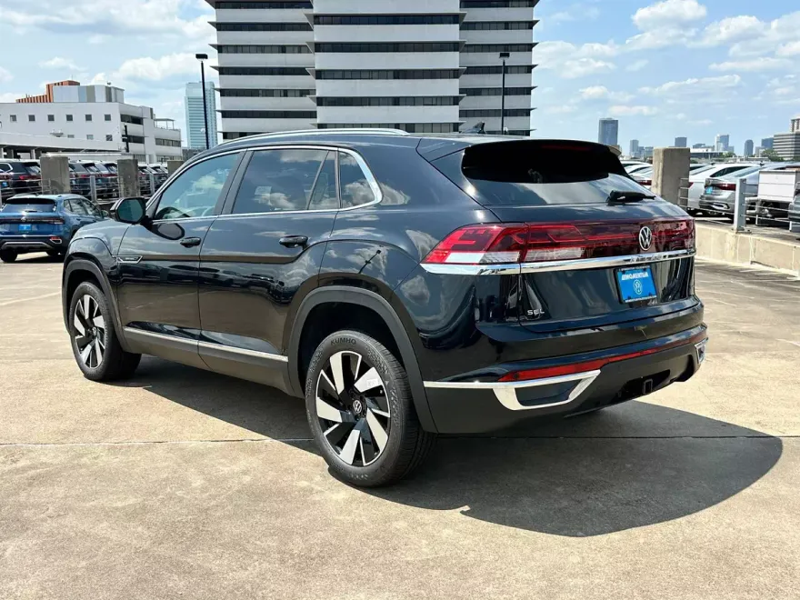 2026 Volkswagen Atlas Cross Sport SEL photo 1