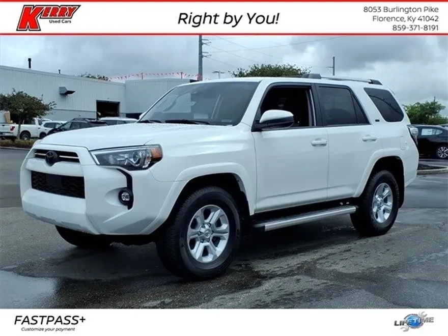 2022 Toyota 4Runner SR5 photo 1