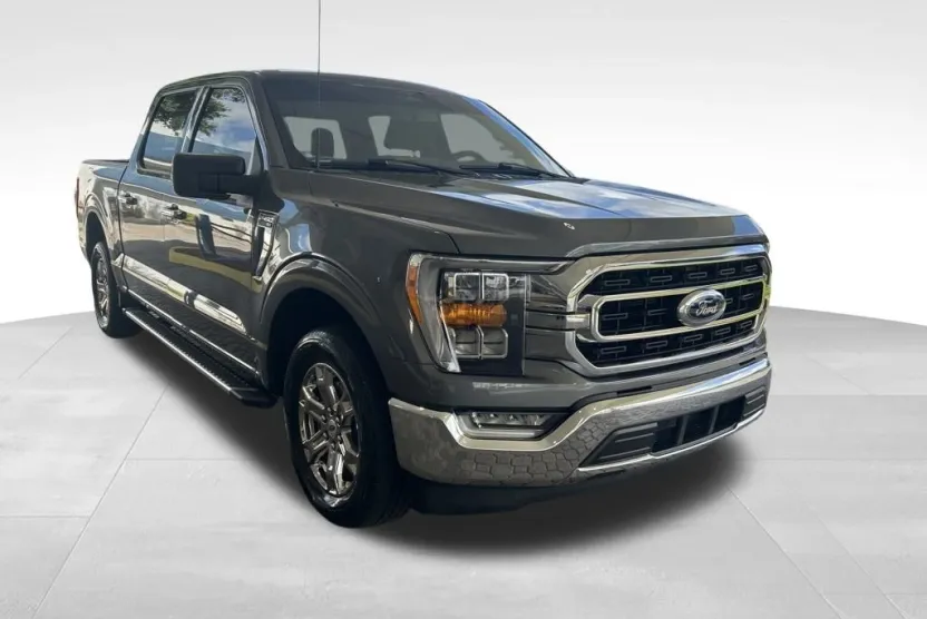2023 Ford F-150 XLT photo 1