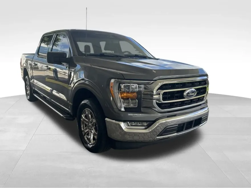 2023 Ford F-150 XLT photo 1