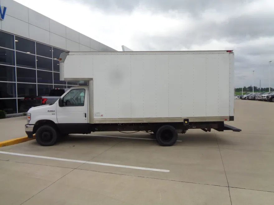 2012 Ford E-350 photo 1